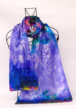 Load image into Gallery viewer, Silk Satin Scarf Lilac Flower Gardsn
